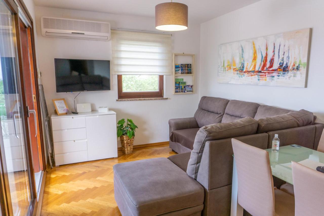 Apartment Jadran Malinska Exterior foto